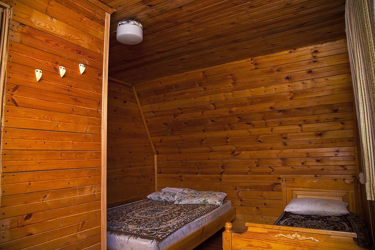 Hotel Номера В Деревянных Домиках Fontanka Exterior foto